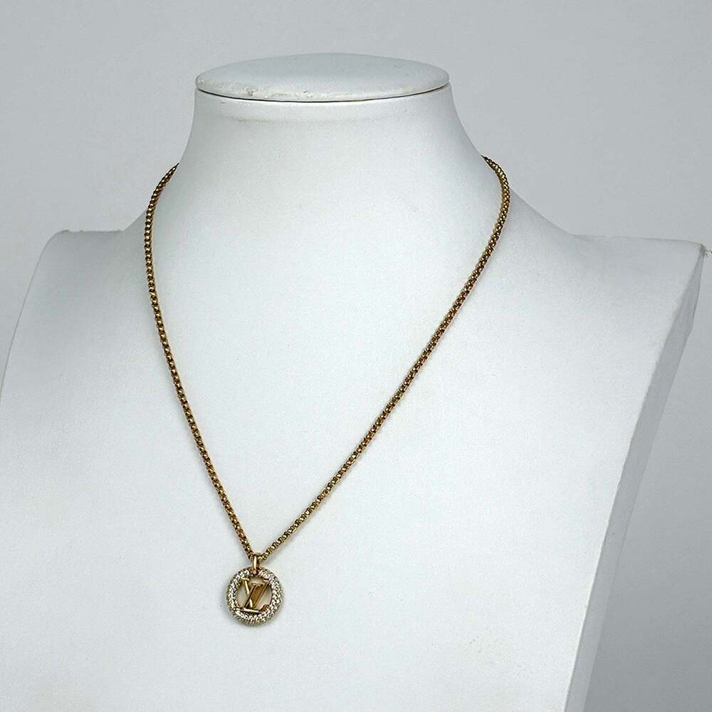 LOUIS VUITTON Gold Necklace - Picture 4 of 5